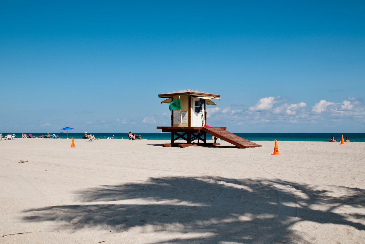 Hollywood Beach Suites And Hotel Exterior foto